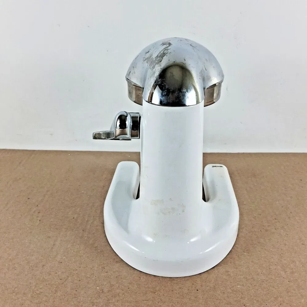 Countertop Ramcon Chrome & White Enamel Manual Citrus Juicer Vintage